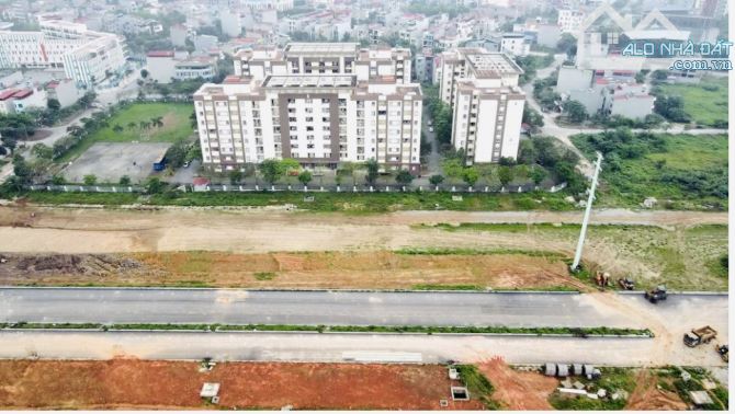 Chủ cần bán lô: Áp Góc Mặt Đường H100 YNA, Cạnh Ngã Tư Âu Cơ Cần Bán Giá Vô Cùng Hợp Lý
