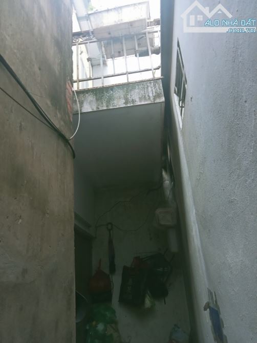 TRẦN KHÁT CHÂN , MẢNH ĐẤT GẦN NHƯ TUYỆT CHỦNG , 40M² , NGÕ THÔNG , GẦN PHỐ , 4,5 TỶ - 3