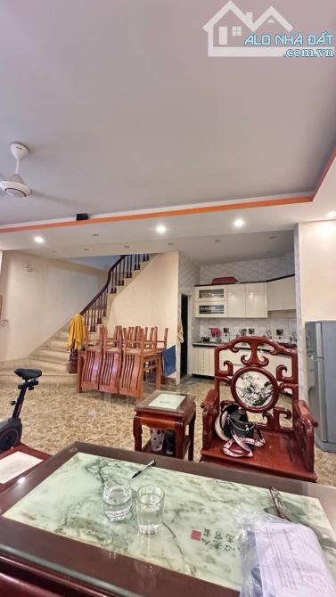 Hiếm! Bán Nhà Giáp Ngoại Giao Đoàn, Xuân La-Tây Hồ-Lô Góc-KD-50M2 -4Tầng-Mt 7.9m-12 Tỷ Hơn