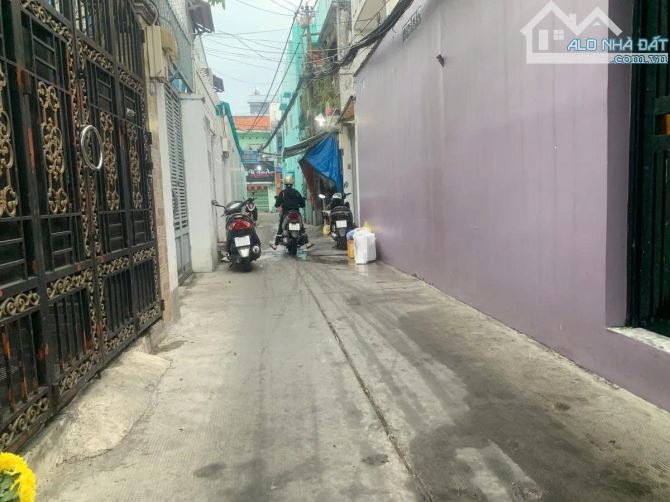 Bán đất tặng nhà làm CHDV, HXH Cách Mạng Tháng 8 P13 Quận 10, 137m2, chỉ 18 tỷ TL