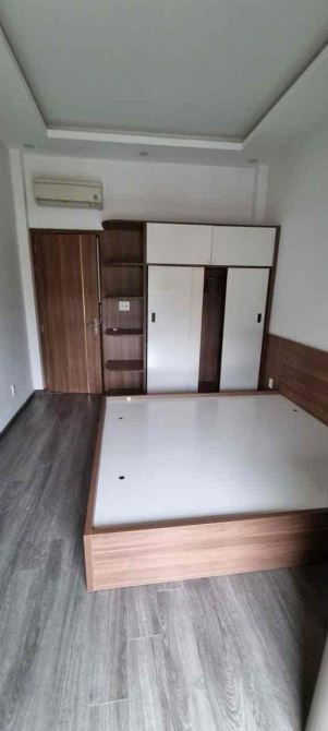 Cần bán nhanh căn nhà 3 tầng, mặt tiền Điện Biên Phủ