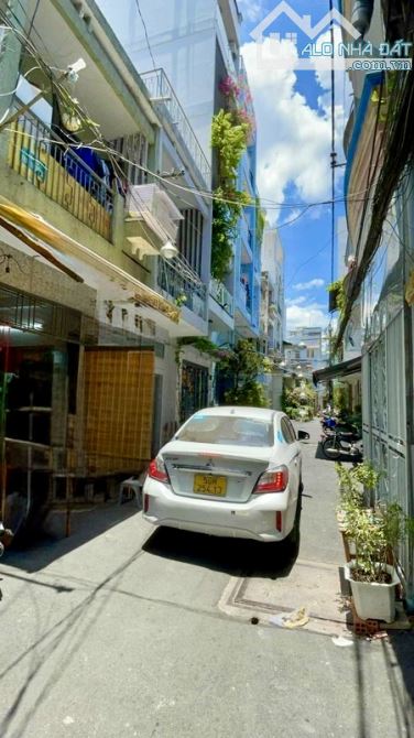 Trung Tâm Q.3 - Lê Văn Sỹ - Hẻm Xe Hơi - 4 Tầng BTCT 🔹 DT :46M2 ( 3,6 x 13 ) 👉 8,6 Tỷ TL