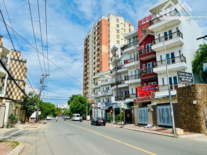 Bán nhà ngang (6.9m x 20m) Trương Đình Hội, quận 8, nhà 2 tầng, hàng hiếm 4.6 tỷ