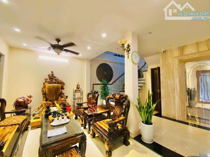 MẶT PHỐ NGUYỄN KHUYẾN VĂN QUÁN HÀ ĐÔNG 30TY KINH DOANH KHÔNG CÓ CĂN T2