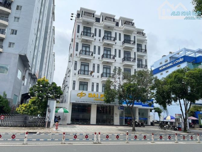 Bán nhà mặt tiền đường Nguyễn Sơn Quận Tân Phú. DT 8x22.7m - 6 tầng - Giá chỉ 58 tỷ