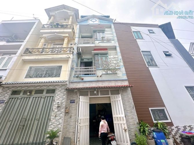 HẺM VIP THÔNG KHU NHÀ GIÀU HIỆP THÀNH - 4.2x12.5m - 4 TẦNG - GIÁ 5.5 TỶ