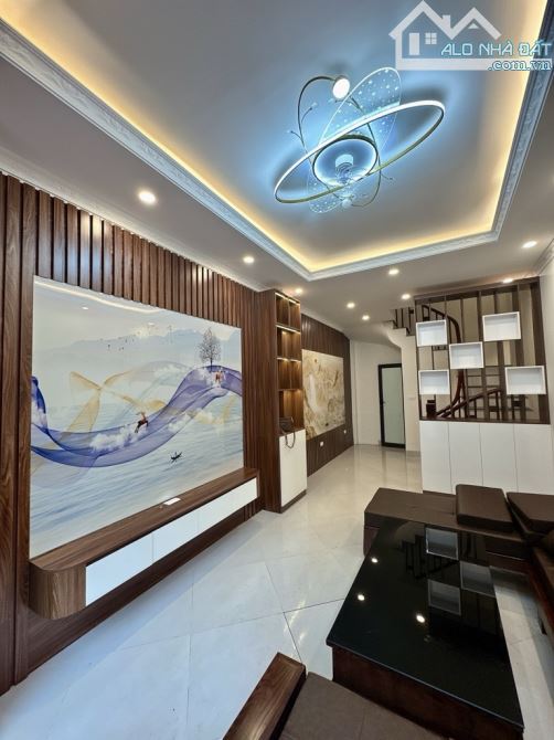 HÀNG HIẾM BÁN NHÀ NGỌC THỤY, LONG BIÊN , Ô TÔ ĐỖ GẦN, 6 TẦNG, MỚI - CHỈ 6,15 TỶ   Vị trí t