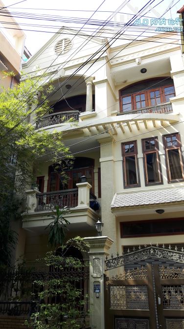 Biệt thự B8 Trường Sơn (Q10), 7.5x20m, hầm 5 tầng, giá 43 tỷ