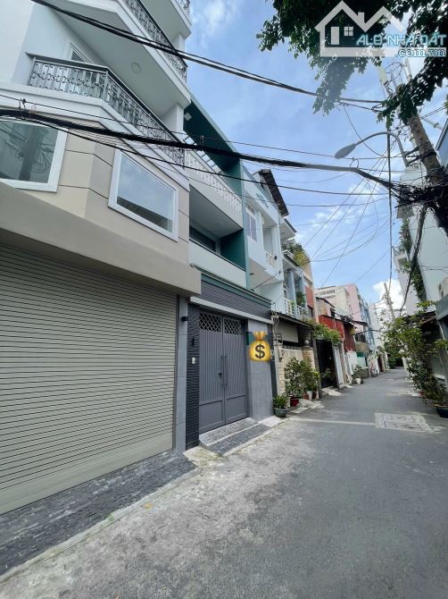 HXH 7C quay đầu DT 118m2 nở hậu, ngay UB Phường, đơn giá 80tr/m2 cực tốt, giá bán 9,8 tỷ