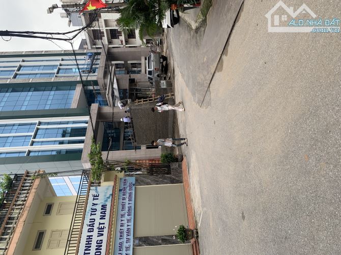 Chính chủ gửi bán nhà Trần Cung- ngõ Thông- gần phố- oto tránh- DT 44M
