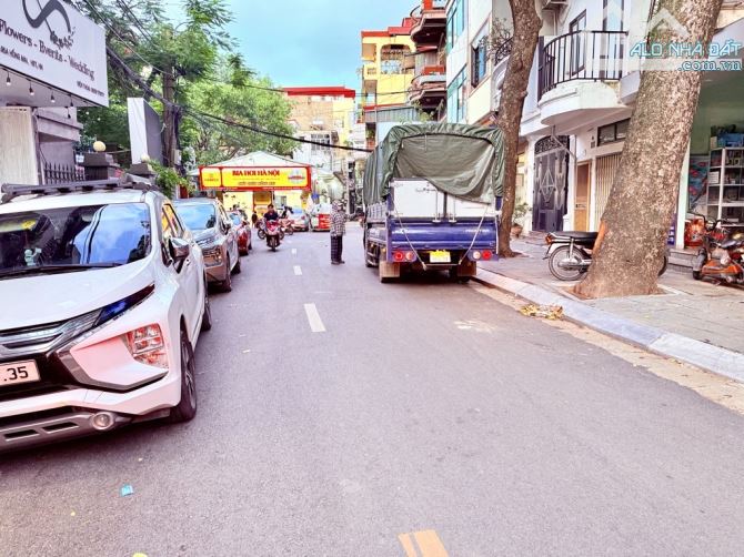 Ngõ Hoà Bình 7_ Lô góc full nội thất_ DT:40m _ 4 tầng, 4 ngủ_ giá chào 9.5 Tỷ