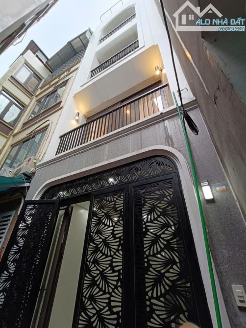 🔥 NGỌC TRÌ - THẠCH BÀN! NHÀ 32M², 5 TẦNG, FULL NỘI THẤT – 6.25TỶ!