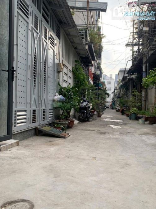 Bán nhà riêng Phạm Văn Chiêu full NỘI THẤT 93m2*4tầng gần Emart 2; 50m đến MẶT TIỀN ở ngay