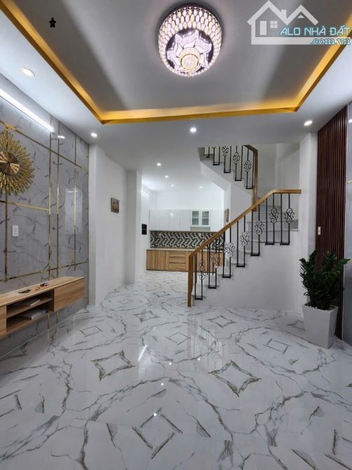 19Q6 – Bán nhà HXH An Dương Vương Ph13, 34m2 ngang 4.3m, 4 tầng BTCT 5PN, SHR, CHỈ 5ty TL