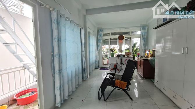 CẦN BÁN NHÀ 03 TẦNG 01 TUM  MẶT TIỀN ĐƯỜNG HỒNG BÀNG, TP NHA TRANG GIÁ 11,5 TỶ