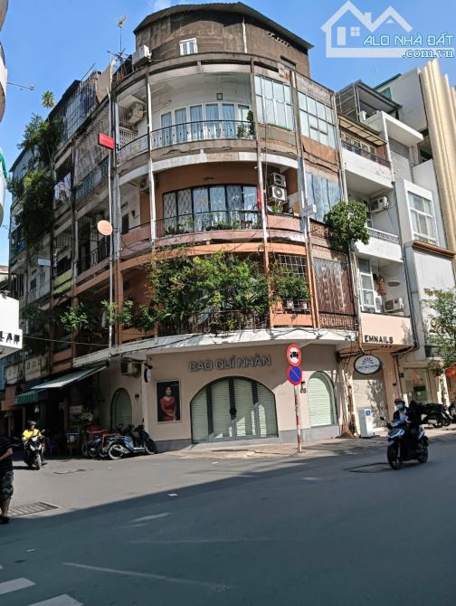 Bán nhà 82 thạch lam Q.TP DT 10x35m hầm 5 tầng HĐT 120tr/tháng giá 60 tỷ