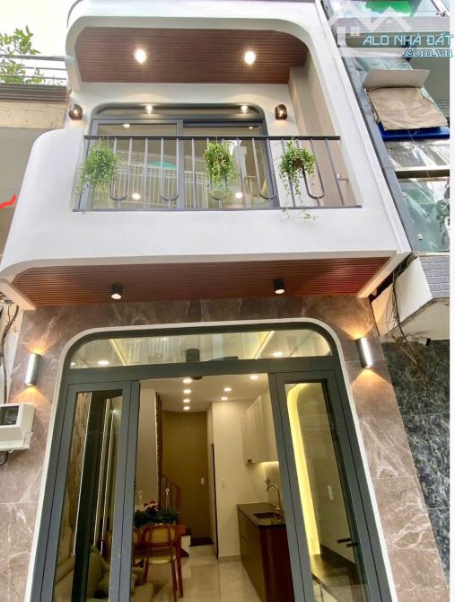 NHÀ ĐẸP – FULL NỘI THẤT – CÁCH CHỢ 50M - PHƯỜNG TÂN THUẬN Q7 – CHỈ CẦN XÁCH VALI VÀO Ở