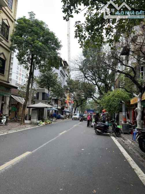 BÁN CĂN CHUNG CƯ MINI PHỐ ĐẶNG TRẦN CÔN, TRUNG TÂM ĐỐNG ĐA,150M,7TẦNG,33 TỶ,