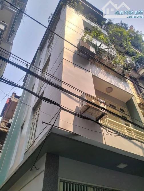 Giá ĐẦU TƯ nhà đường Cầu Giấy, quận Cầu Giấy 65m LÔ GÓC ra phố 10M 13,9 tỷ
