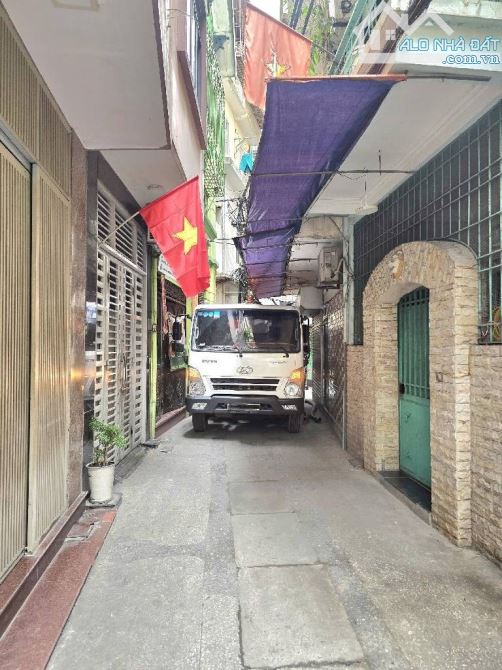 Bán đất tặng nhà Trần Điền! Nhà 2 tầng cũ, ngõ thông 2 phố, 84m2 chỉ hơn 10 tỷ - 2