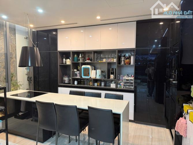 Bán gấp nhà khu VIP Kiều Đàm, Trần Xuân Soạn, XH ngủ nhà, 95m2, full nội thất cao cấp, SHR