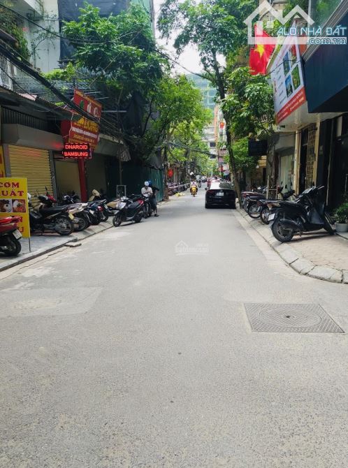 Bán nhà Thái Hà - 65m2 - ô tô tránh - ô tô đỗ cửa- vỉa hè- kinh doanh sầm uất - 10 ngủ