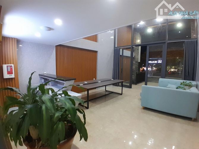 Cho thuê mặt bằng Giá rẻ  Mặt tiền Ngô Quyền