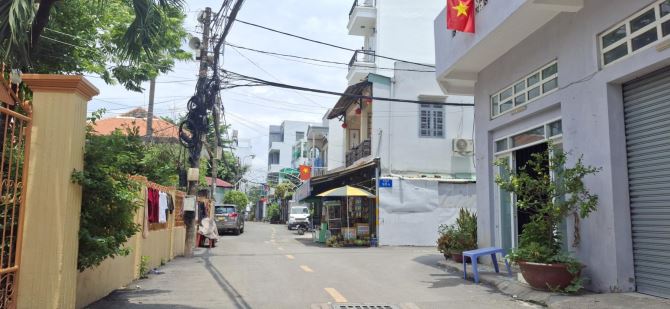 Nhà 3 tầng, HXH, Dt: 63m2 ngang 5,35m, P. Bình Trưng Tây, Quận 2 ,Chỉ 7,4 tỷ TL