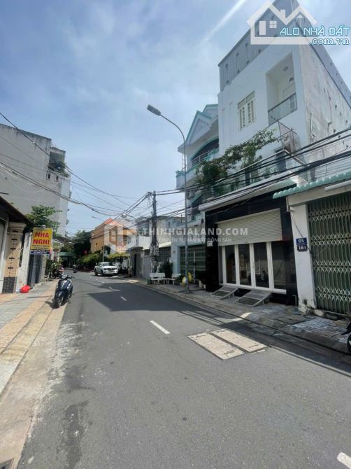 BÁN NHÀ 3 TẦNG, MẶT TIỀN ĐƯỜNG CHÂU VĂN BIẾC, VỊ TRÍ GẦN THPT ĐINH TIỀN HOÀNG