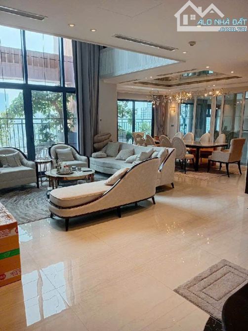 BÁN CĂN PENHOUSE DUPLEX – NGUYỄN PHONG SẮC, CẦU GIẤY - S= 316M2 - GIÁ 27.5 TỶ.