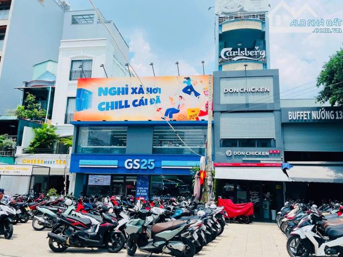 Nợ Bank Cần Bán Gấp MT ngay Trần Hưng Đạo Quận 1 - 12x30m CN 330m2 Chỉ 180 tỷ