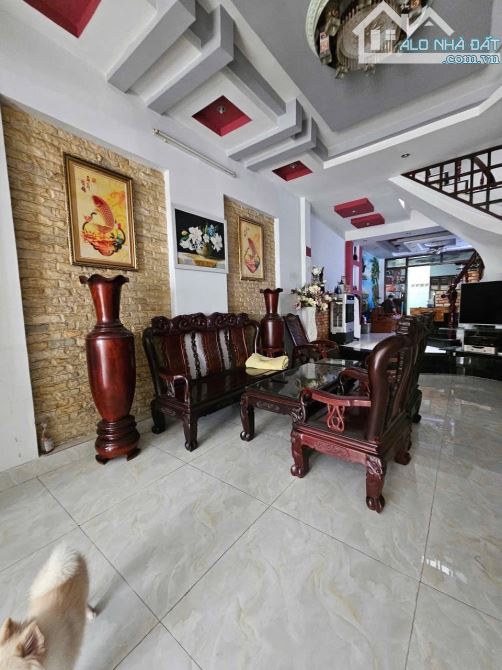 HIẾM – MẶT TIỀN NGUYỄN VĂN CÔNG – 100M2 VUÔNG A4 – 4 TẦNG – CHỈ 17 TỶ