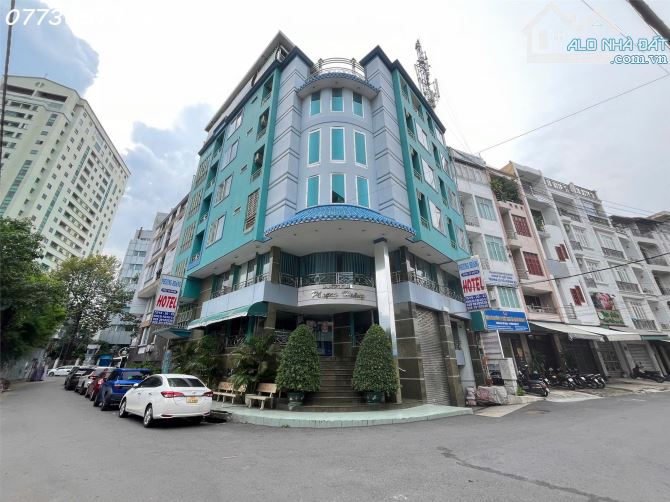 BÁN KHÁCH SẠN GÓC 2 MẶT TIỀN – HOÀNG SA, ĐAKAO, Q1. DT 18X20M, HẦM 7 TẦNG