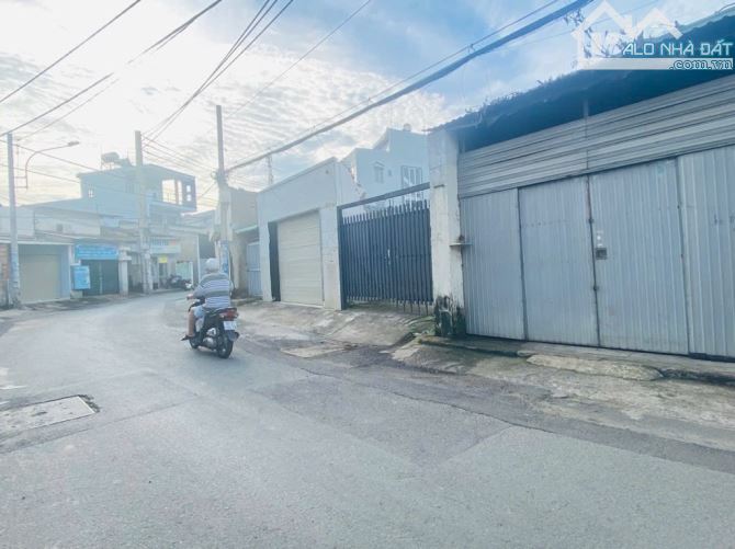 SỐC! ĐẤT MẶT TIỀN QUẬN 9 - 153M2 CHỈ 11 TỶ - CƠ HỘI VÀNG CHO NHÀ ĐẦU TƯ!