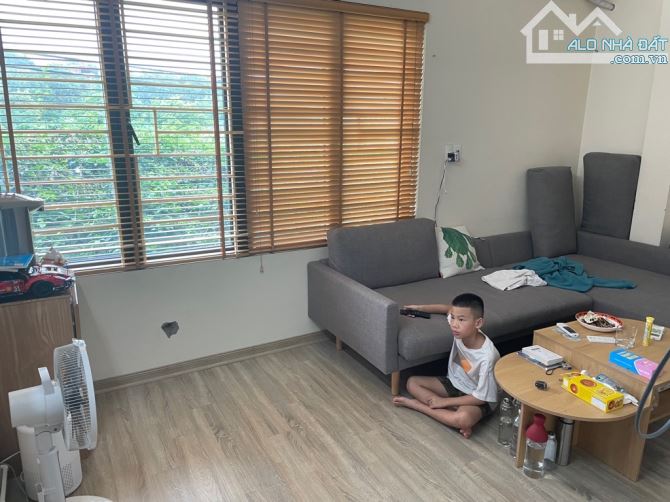 Nhà đẹp dân xây Gia Quất Long Biên 34m2, 5 tầng, lô góc, gara, mặt tiền rộng, ô tô tránh