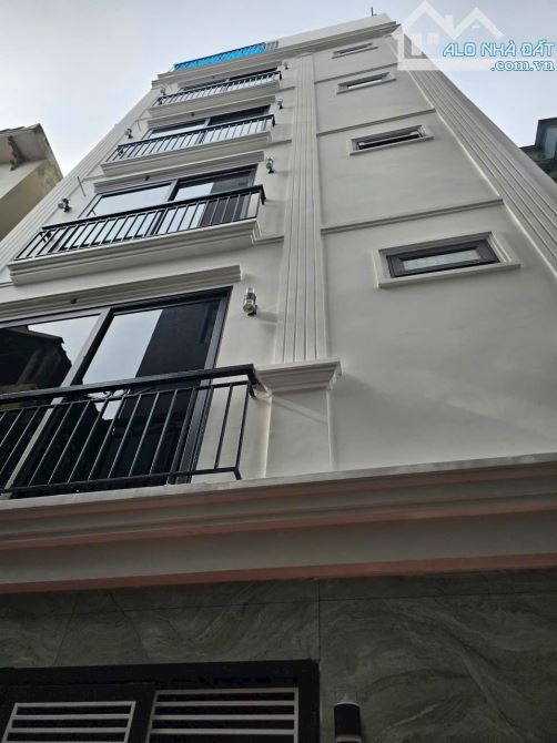 Bán nhà 6 tầng Việt Hưng - Giang biên, gần hồ, gần oto tránh, yên tĩnh