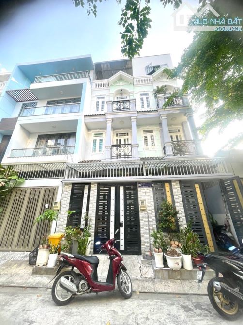 Bán Nhà Mặt Tiền, Đường 10m, Khu Anh Tuấn, TT NHà Bè, Hẻm Xe Hơi, Giá 6.950 Tỷ