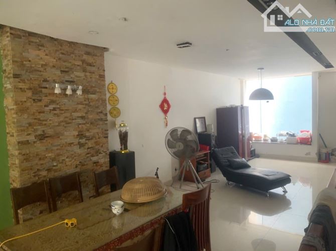 SIÊU PHẨM MẶT TIỀN ĐOÀN KHUÊ - ĐƯỜNG 10.5M - 5 TẦNG - KINH DOANH ĐỈNH