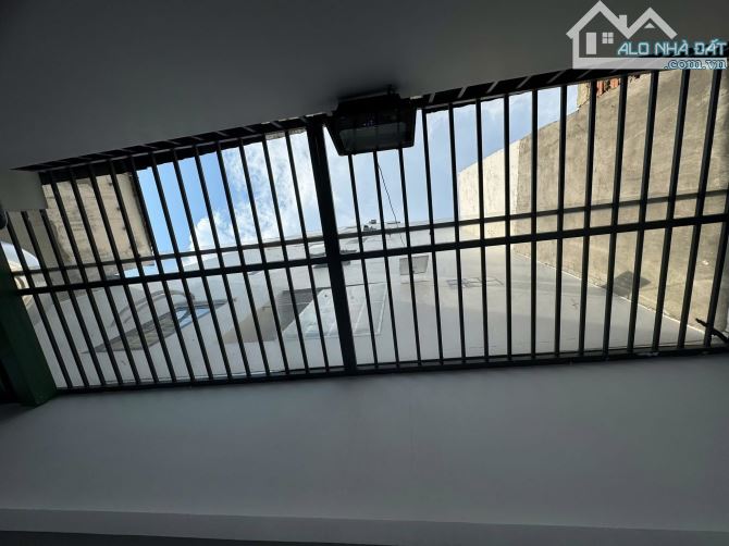 Bán căn hộ DV hẻm 6m đường Âu Cơ, p.9, DT 105m2, lửng 3 lầu ST, giá 14.6 tỷ - 10