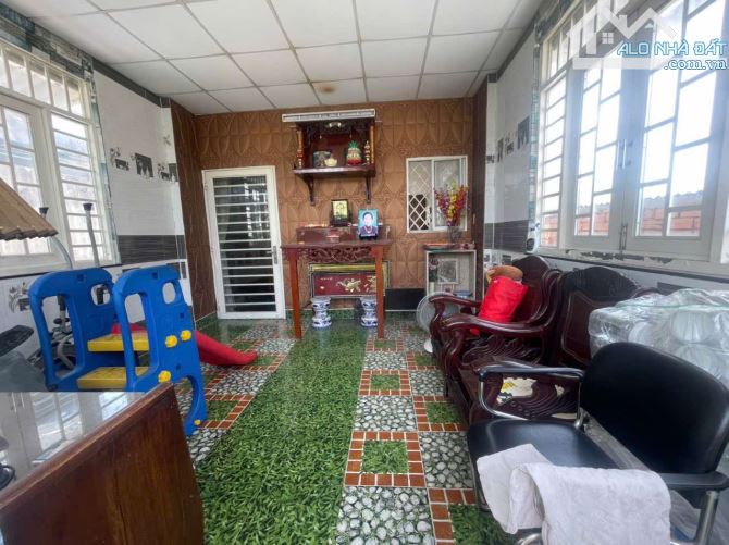 NHÀ 2 TẦNG BTCT + 3 PHÒNG TRỌ, 184M2, HXT 7M THÔNG, GẦN CHỢ CHÓ, GIÁ RẺ CHỈ 8 TỶ TL - 11