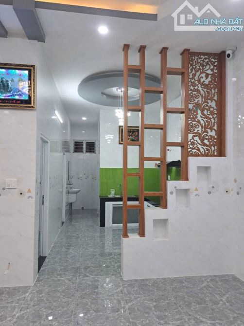Bán nhà trệt mái Thái 111 m2 mặt tiền đuờng huyện 91,cách Trần Nguyên Hãn 200m,Mỹ Phong - 1
