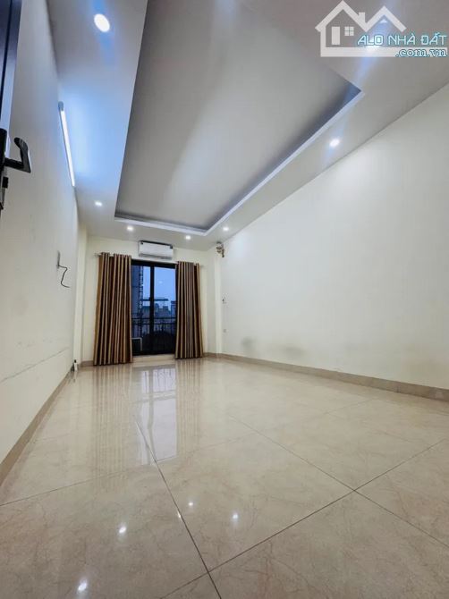 Bán nhà Phương Canh, 10m ra oto, 3 bước ra chợ Canh, 30m2 x 5 tầng - 1