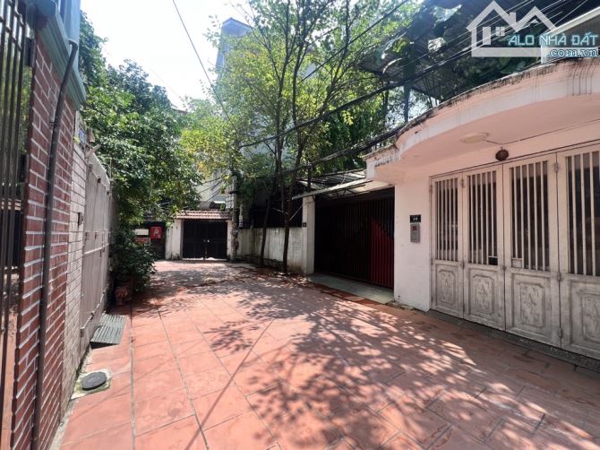 Chính chủ cần bán mảnh đất LÔ GÓC gần phố Thuỵ Khuê, Tây Hồ. 69m², mặt tiền 6m. Giá 13.9tỷ - 1