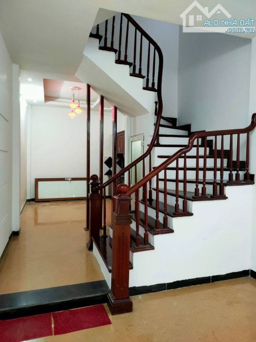 Bán nhà ngõ 180 Nguyễn Lương Bằng, 35m2 x 4 tầng, ô tô tránh, 10 tỷ - 1