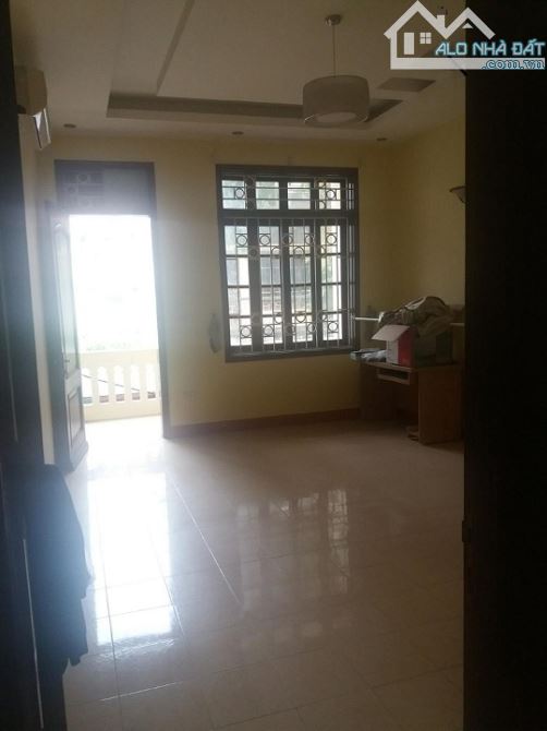 Cho thuê nhà ngõ 22 phố Nghĩa Đô - Cầu Giấy, Diện tích 70m2 x 4 tầng đủ ĐH, NL - 1