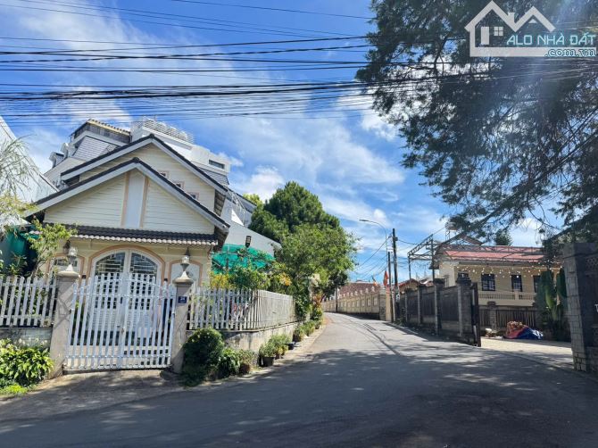 ĐẤT MẶT TIỀN NGÔ HUY DIỄN - 1.060M2 FULL XD - NGANG 28 MET - GẦN CƠ QUAN NHÀ NƯỚC CÁN BỘ - 1