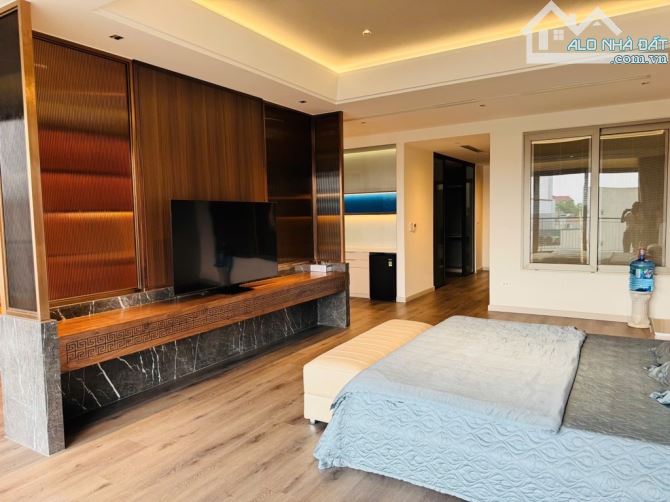 Bán nhà phân lô phố quân đội Lê Trọng Tấn - Lô Góc -  55m2 x MT15m - đường 8m vỉa hè KD - 1