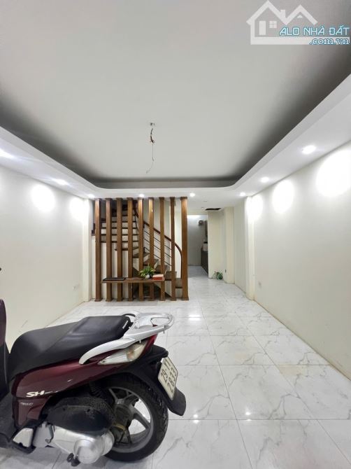 Bán nhà Làng Cổ Đông Ngạc,45m2 4 tầng, Phân lô, ô tô đỗ cửa, 2 thoáng, ở sướng, giá 7,9 tỷ - 1