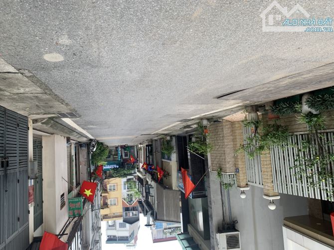 Chính chủ gửi bán nhà Trần Cung- ngõ Thông- gần phố- oto tránh- DT 44M - 1