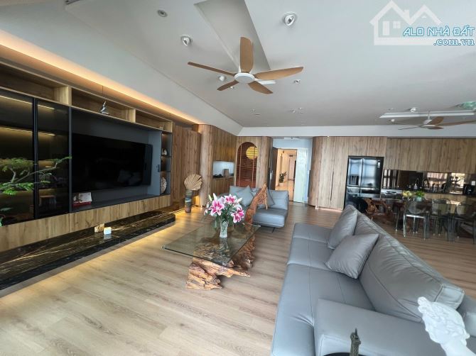 Bán căn hộ chưng cư Lô góc 3PN 2VS, giá chỉ 7.9 tỷ/ căn. Tòa USILK Văn Khê, đủ tiện ích. - 1